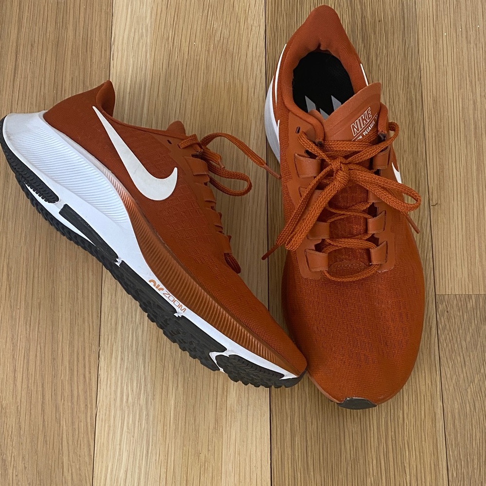 Nike Women’s Burnt Orange Athletic Shoes